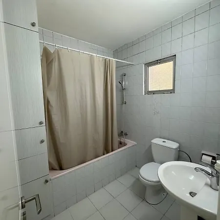 52 - Two Bedroom With Shared Pool * ניקוסיה